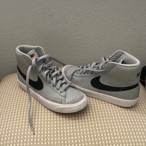 Nike Mid Blazers